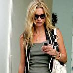Third pic of Cameltoe free photo gallery - Celebrity Cameltoes