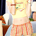 First pic of 18 Eighteen Presents Free Thumbnailed Gallery