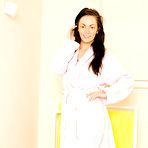 First pic of 18eighteen.com - Crystal Star - Brit Beauty