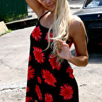 First pic of CutiesFlashing - free flashing/public photo galleries