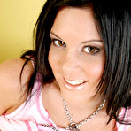 Third pic of Madison Parker - Madison Parker takes her shorts off and then fingers her hungry muff passionately