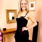 First pic of Mature Pictures Featuring 33 Year Old Emma From AllOver30
