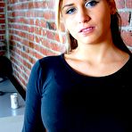 Second pic of Welcome to Cosmid - Sexy Amateurs, Busty Amateurs, Professional Photographers