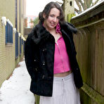 First pic of Amateur Babe Lyarah Flashing