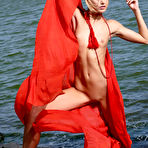 Second pic of LILLY A  BY LUCA_HELIOS - INVOLVED - ORIG. PHOTOS AT 4900 PIXELS - &copy; 2006 MET-ART.COM