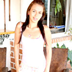 First pic of Paulina18.com