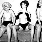 First pic of flashbaxxxx has vintage babes