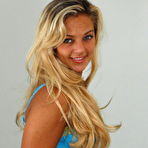 Second pic of Hot Blonde Teen Girl