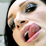 Fourth pic of Hot ass MILF Vannah Sterling Blowing Huge Black Cock