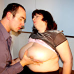 First pic of Chunky slut fucking and sucking