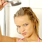 Second pic of Renata Daninsky Natural Bigtits Babe at Busty Cafe in the shower