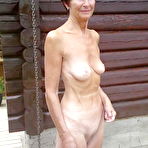 Second pic of Sexy amateur oma