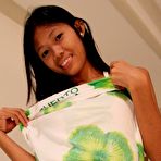 Second pic of Met a really cute young Filipina spinner named Ashley at the mall | FSD Free Hosted Galleries