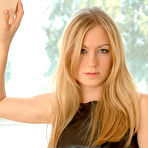 First pic of KISSKRISTIN.COM