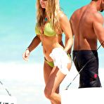Second pic of Fergie naked celebrities free movies and pictures!