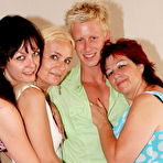 First pic of This lucky dude is up to ears in mature pussy