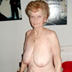 Fourth pic of Family Voyeur