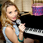 First pic of DEEP THROAT LOVE