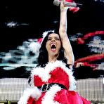 Fourth pic of Katy Perry sexy performs on the stage in Bank Atlantic center