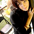 First pic of Brunette playing with pussy using a vagina sucking-toy