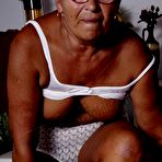 Second pic of Granny porn 001