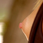 Second pic of Perky Tits And Shaven Pussy On Sweet Keri