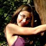 First pic of Geeky teen in glasses shows ass outdoors