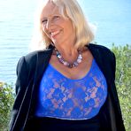 Second pic of Mature exhibitionist in stockings | MATURE XXX PICS