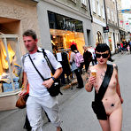 First pic of Nude-in-Public