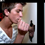 Second pic of Welcome to ungloryhole!