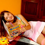 First pic of Beautiful teen babe