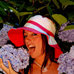 Second pic of KYLIE HAS A SECRET! SHE's HOT AND NAKED INSIDE!