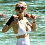 First pic of Uma Thurman