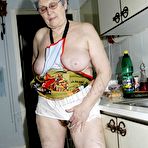 Third pic of Porn granny 002