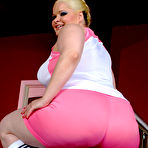 First pic of Karla and Star in BBW Fight Club