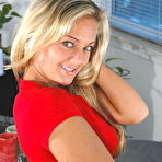 Third pic of Hot Blonde Teen Girl