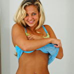 Second pic of Hot Blonde Teen Girl