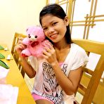 First pic of Super hot-bodied Filipina babe wooed and fucked on Valentines | FSD Free Hosted Galleries