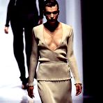 Fourth pic of Milla Jovovich