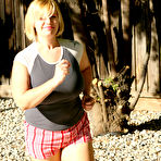 First pic of MILF Porn