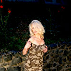 First pic of MILF Porn