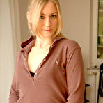 Second pic of KISSKRISTIN.COM