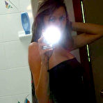First pic of Hot amateur babe selfshooting