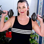 First pic of ALL OVER 30 - HOT MATURE PICS AND MOVIES! - [ AllOver30.com ]