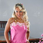 Second pic of Hot Blonde Teen Girl