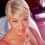 Second pic of TS Mia Official Website