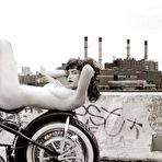 Fourth pic of Paz De La Huerta absolutely naked at TheFreeCelebMovieArchive.com!