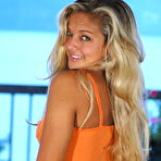 Second pic of Hot Blonde Teen Girl