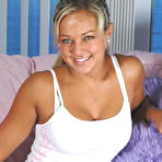 First pic of Hot Blonde Teen Girl