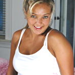 Fourth pic of Hot Blonde Teen Girl